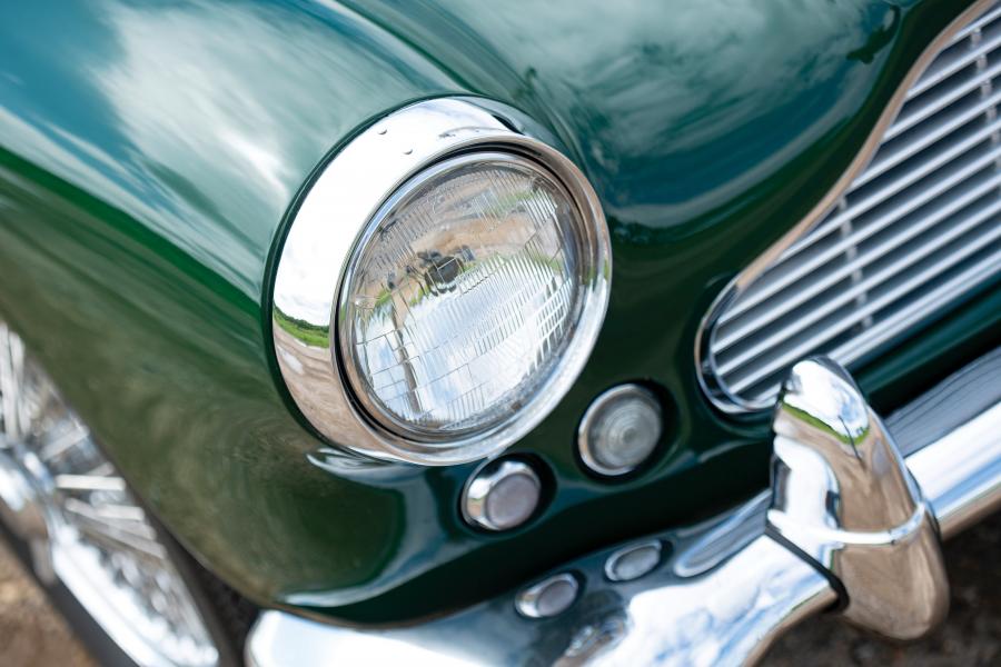 Детали экстерьера Aston Martin DB4 (Series II) 1960 года  (NA) (фото 32 из 41)